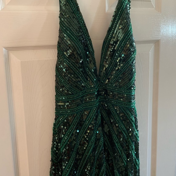 CAMILLE LE VIE Green sequin halter gown PROM DRESS - Picture 8 of 13